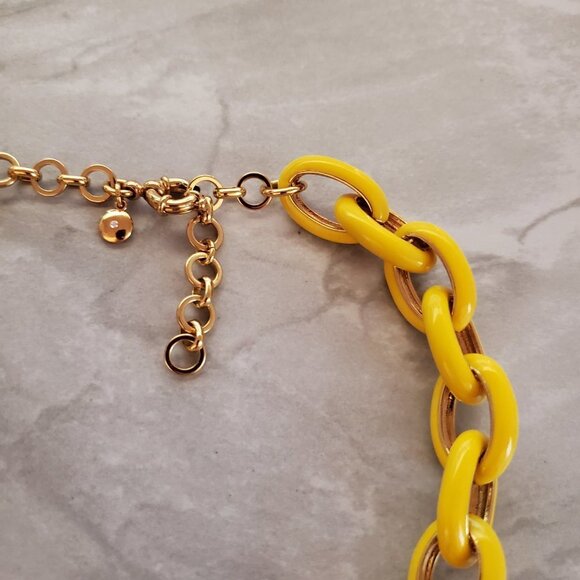 💛 J. Crew Yellow Enamel Link Necklace 💛 - Picture 10 of 15